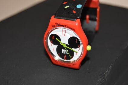 mickey mouse club watch working