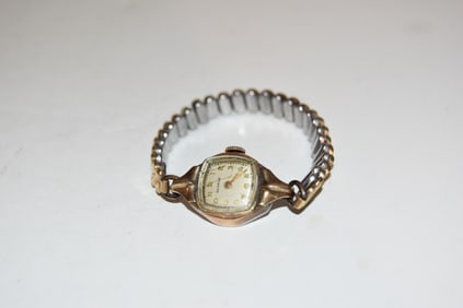 Vintage 17 Jewels gold filled benrus Watch works sometimes