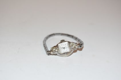 Vintage Ladies Watch Mechanical Wind-up not working