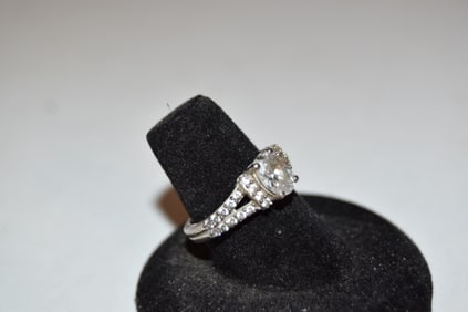 Vintage Sterling Silver CZ Ring sz 7