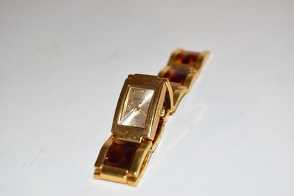Vintag Joan Rivers Watch Tortoise-Acrylic Bangle Strap Cuff Gold Tone Dial works great!!