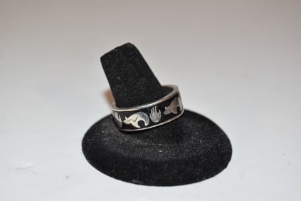 Vintage Sterling Silver Black Onyx Shadowbox Bear & Paw Ring sz 11
