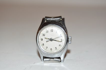 timex vintage ladies mechanical watch works great needs band