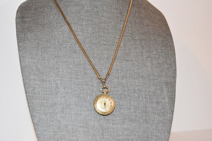 Vintage Pendant Watch mondaine Swiss Gold Tone Filagree Floral watch pendant works great!!!