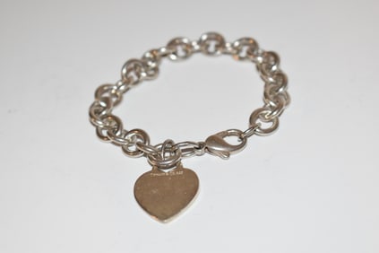 Authentic Tiffany & Co Heart Tag Chunky Charm Bracelet. 7"