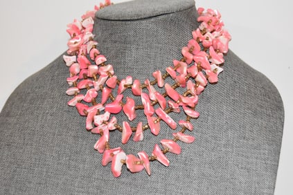 Vintage pink mother of pearl beads Necklace 12"
