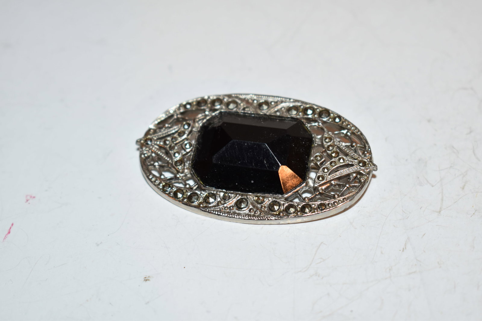 vintage marcasite brooch: vintage marcasite brooch Please view all photos as they are part of the description and condition of this Item, Feel free to contact me with questions or picture requests! Used Item AS IS