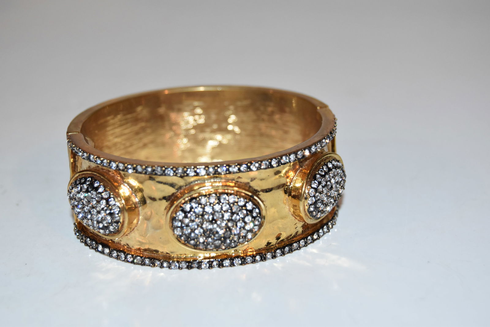Vintage rhinestone hinged Bracelet 8" (1 of 3)
