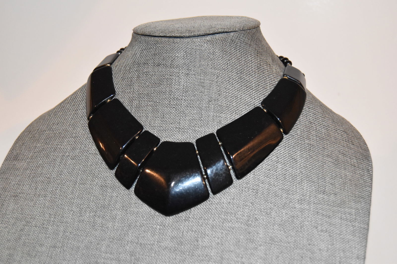 Vintage Gold Tone NAPIER Black Lucite Collar Necklace 10" (1 of 3)