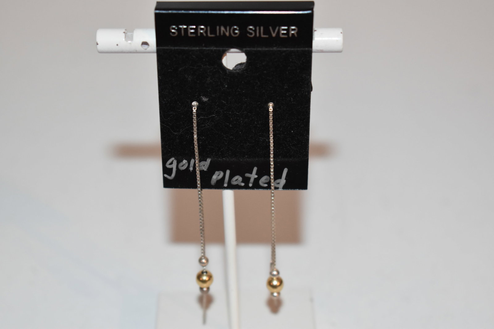 vintage sterling silver Swarovski earrings: vintage sterling silver Swarovski earrings Please view all photos as they are part of the description and condition of this Item, Feel free to contact me with questions or picture requests! Used Item 