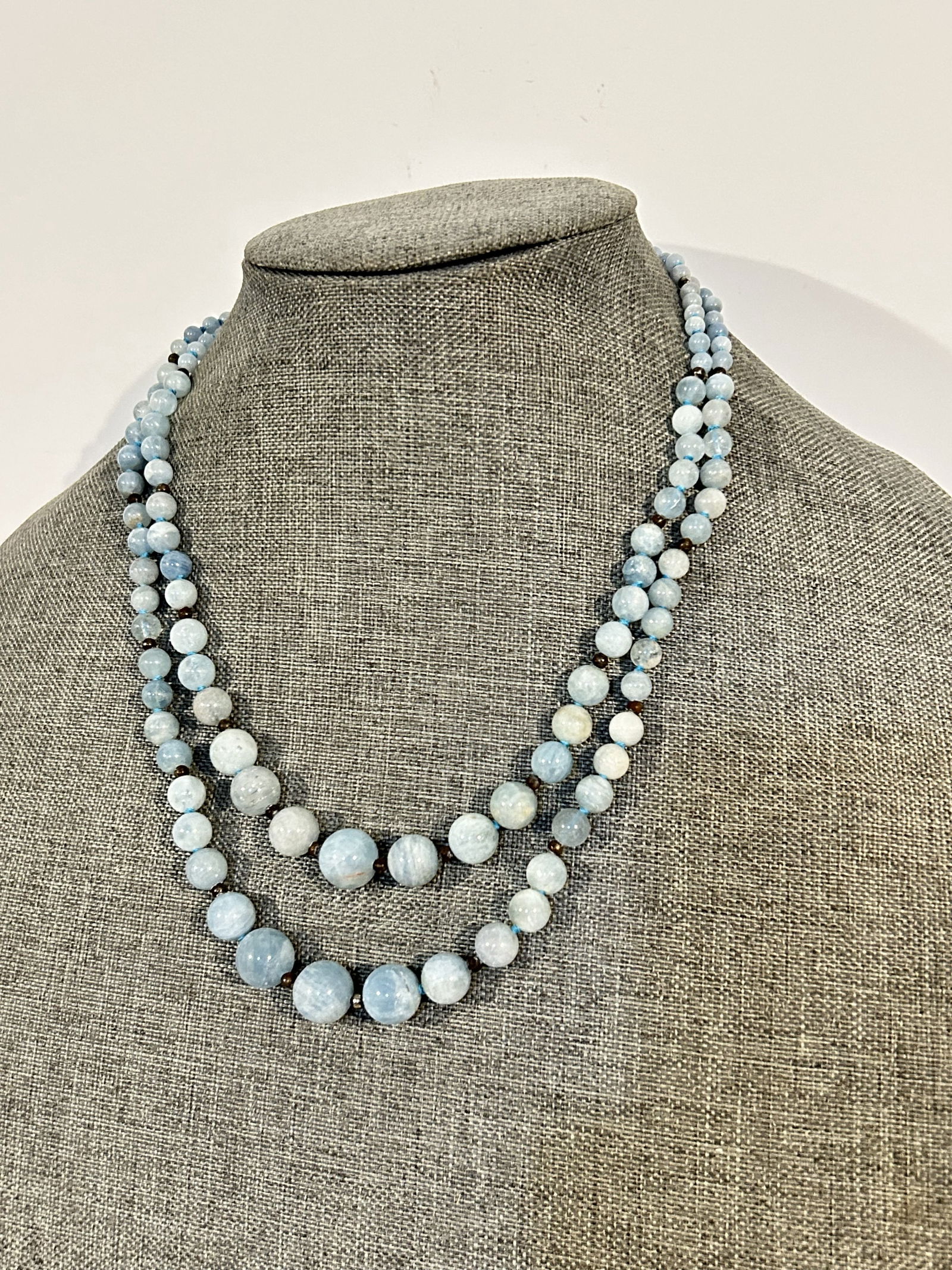 Vintage Old blue gemstone Beaded Necklace 14" (1 of 4)