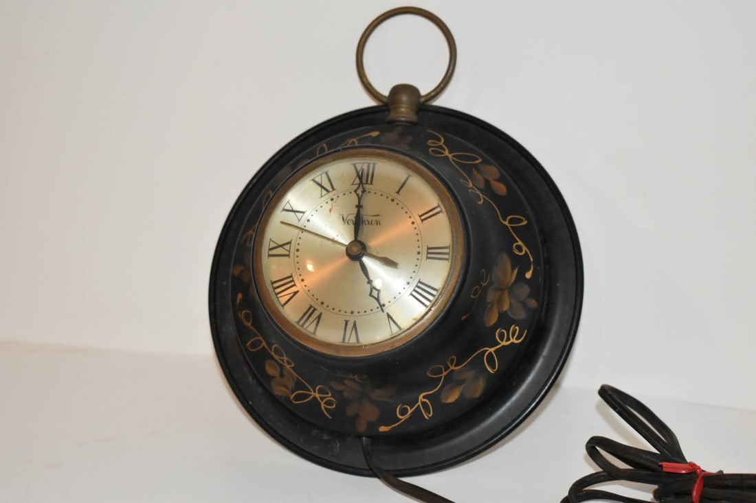 Vintage Mid Century Verichron Wall Clock works (1 of 4)