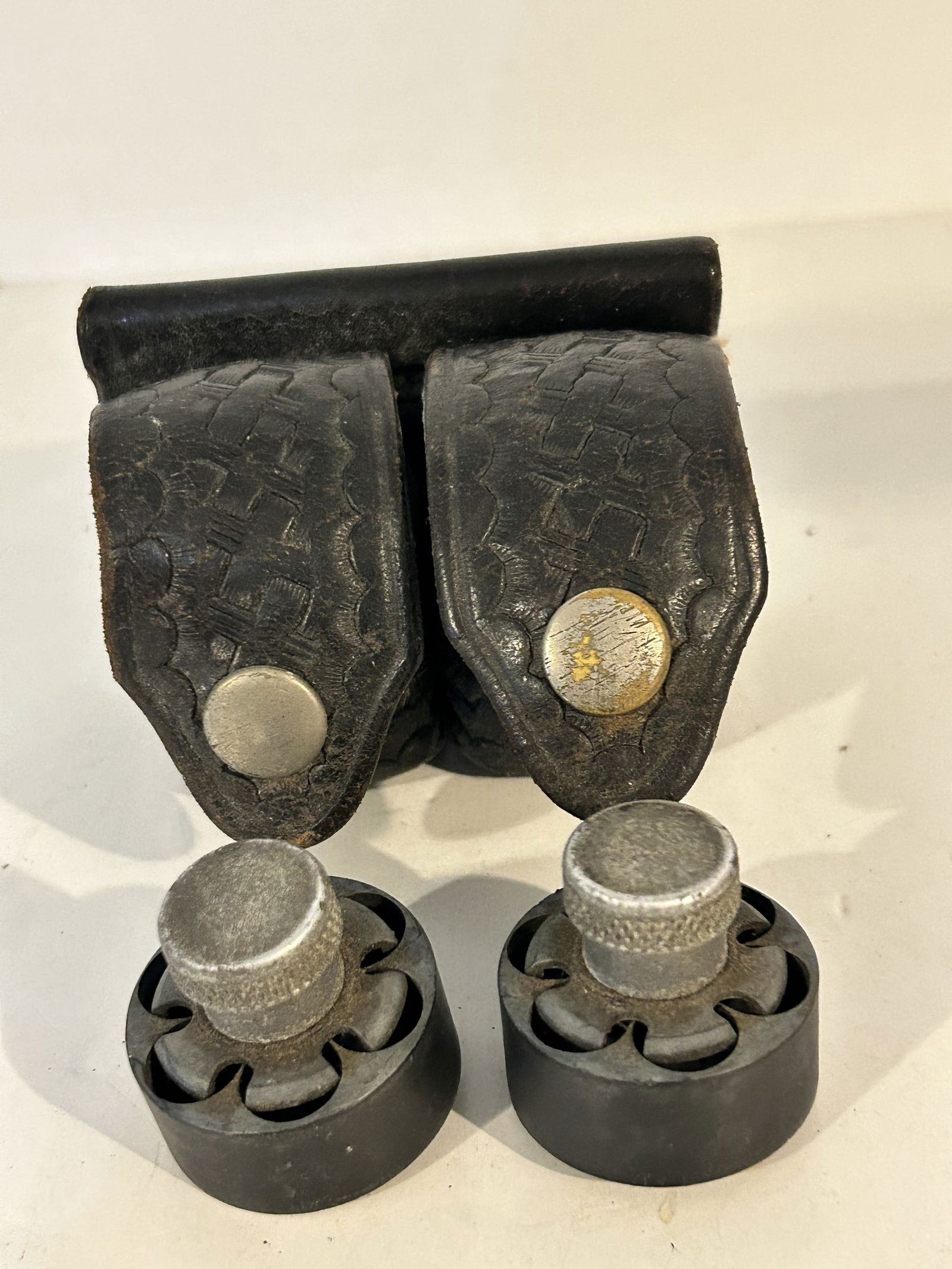 Vintage HKS Black 103 Large Six Second Reload Pouch Basket Weave and speed loaders (1 of 5)