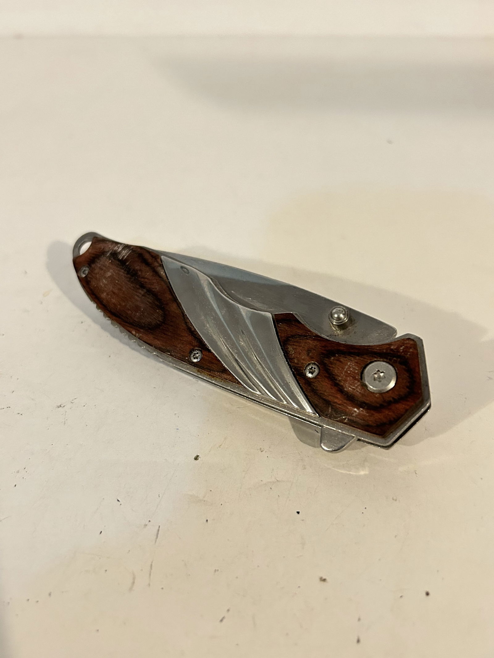 vintage wild turkey knife: vintage wild turkey knife Please view all photos as they are part of the description and condition of this Item, Feel free to contact me with questions or picture requests! Used Item AS IS