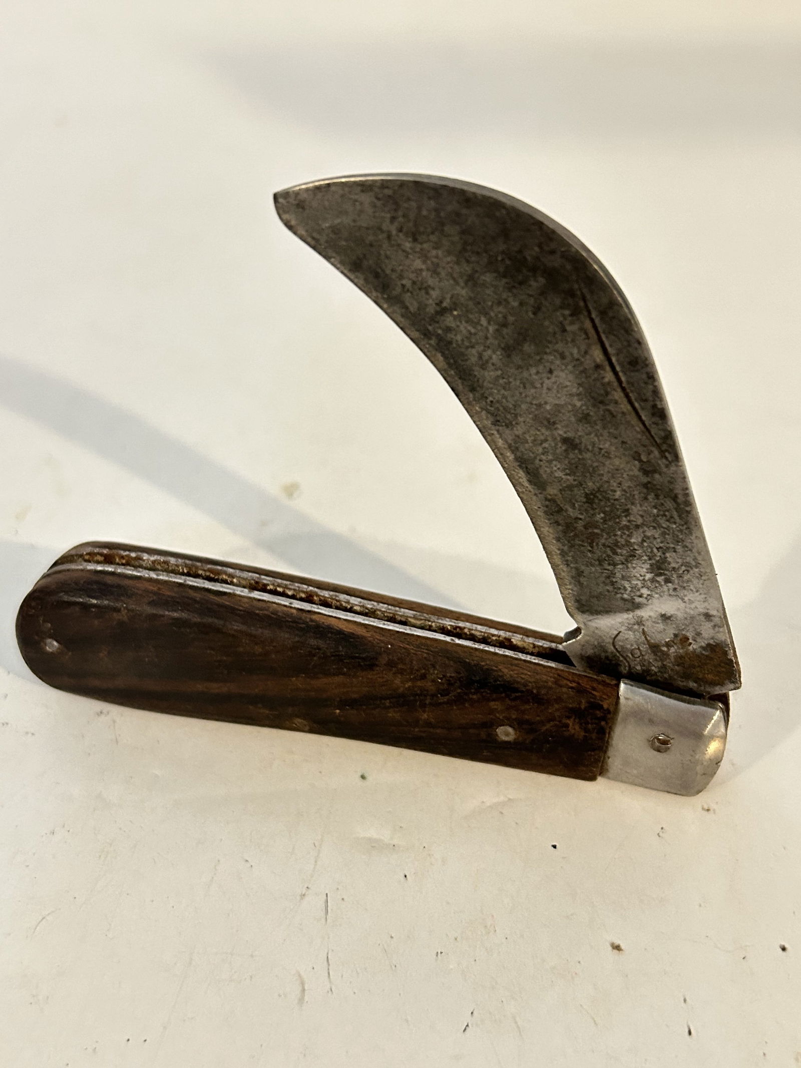 Vintage 1960's Sabre Hawkbill Folding Knife #45 Wood Handle Pruning/Pocket Japan: Vintage 1960's Sabre Hawkbill Folding Knife #45 Wood Handle Pruning/Pocket Japan Please view all photos as they are part of the description and condition of this Item, Feel free to contact me with que