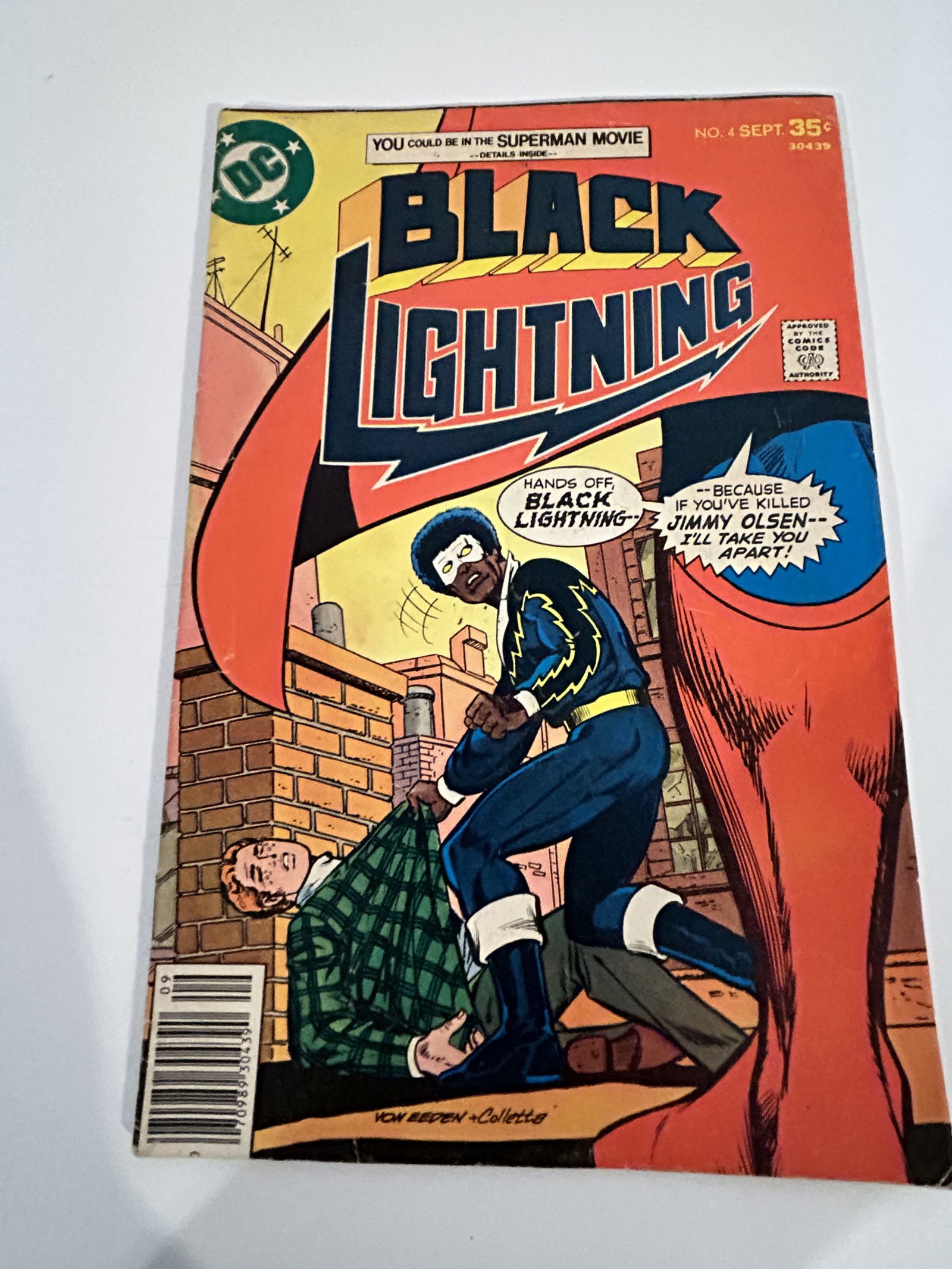 Vintage Comic Book black lightning #4 (1 of 2)
