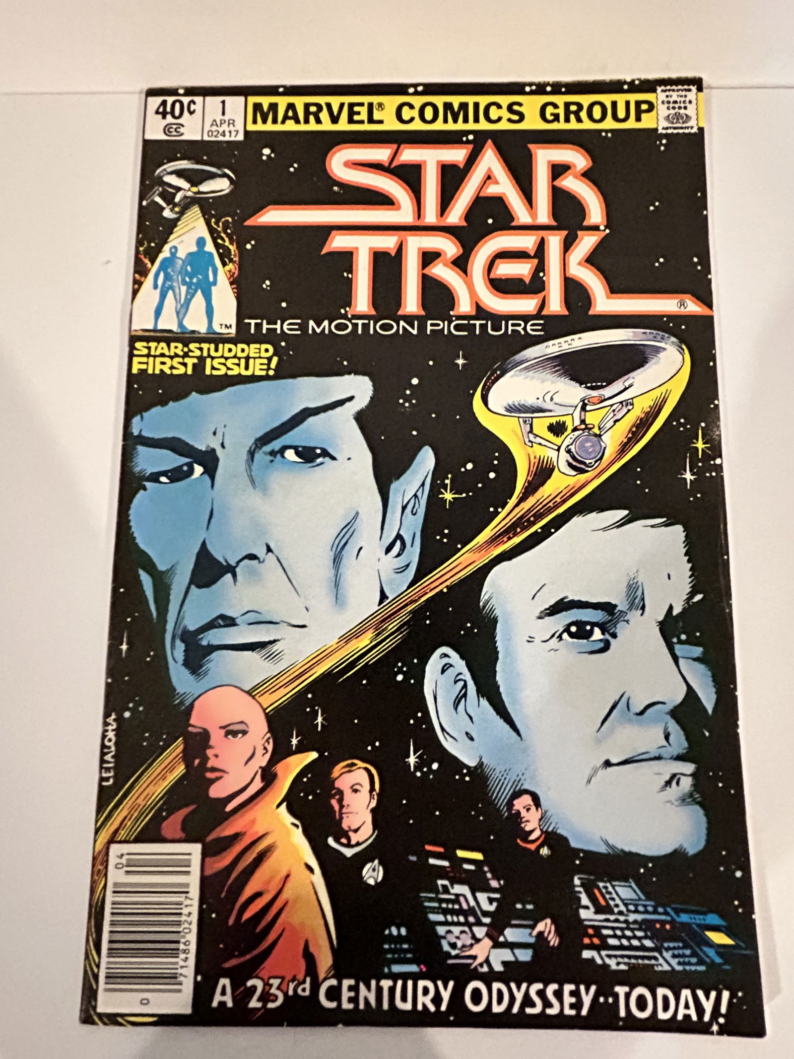 Vintage Comic Book star trek # 1 (1 of 2)