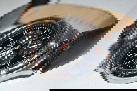 Nautica Men's Stainless Steel Quartz Watch works great needs band: Nautica Men's Stainless Steel Quartz Watch works great needs band Please view all photos as they are part of the description and condition of this Item, Feel free to contact me with questions or pictu