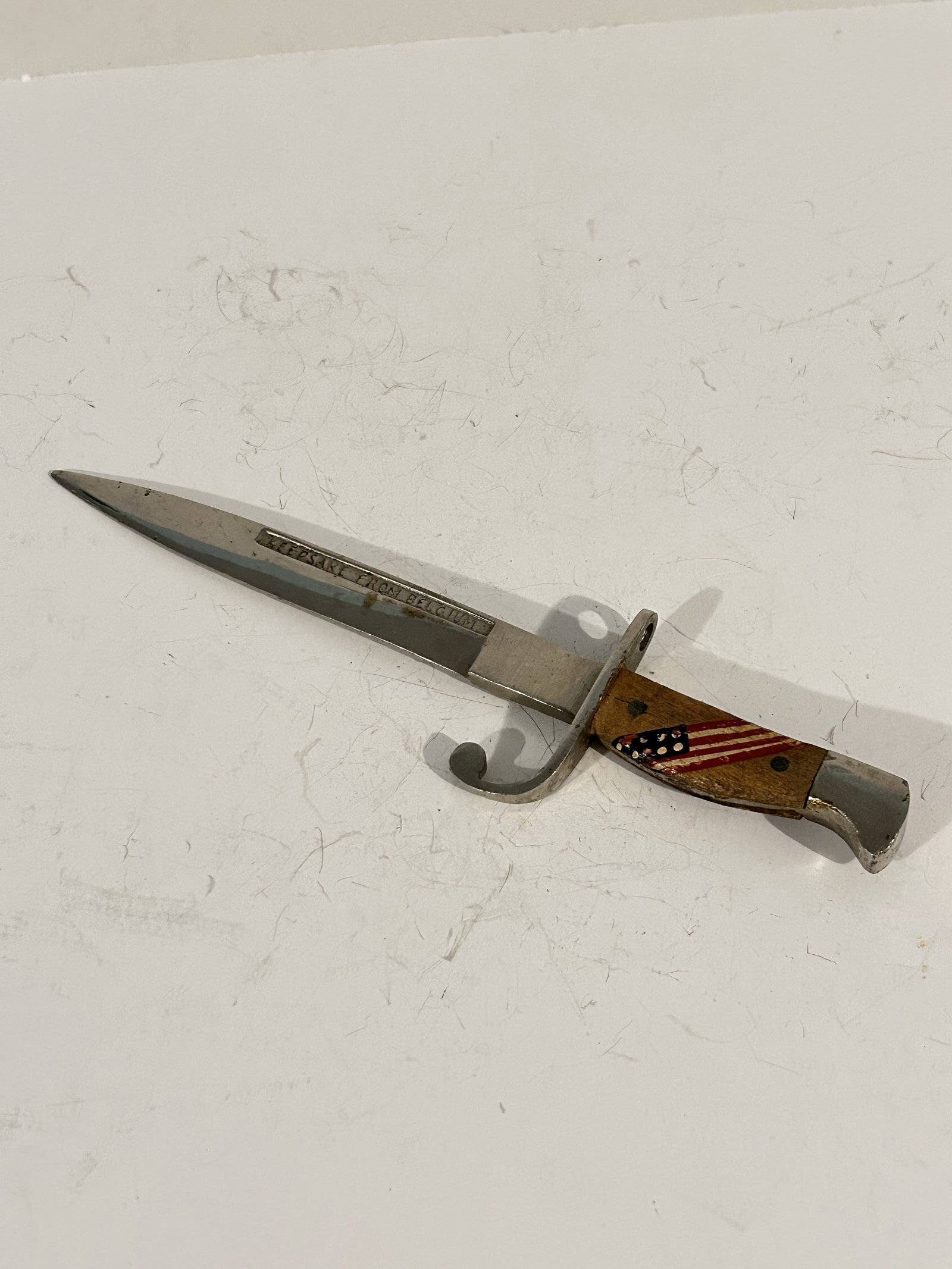 vintage keep sake letter opener knife 7 3/8": vintage keep sake letter opener knife 7 3/8" Please view all photos as they are part of the description and condition of this Item, Feel free to contact me with questions or picture requests! Used Ite