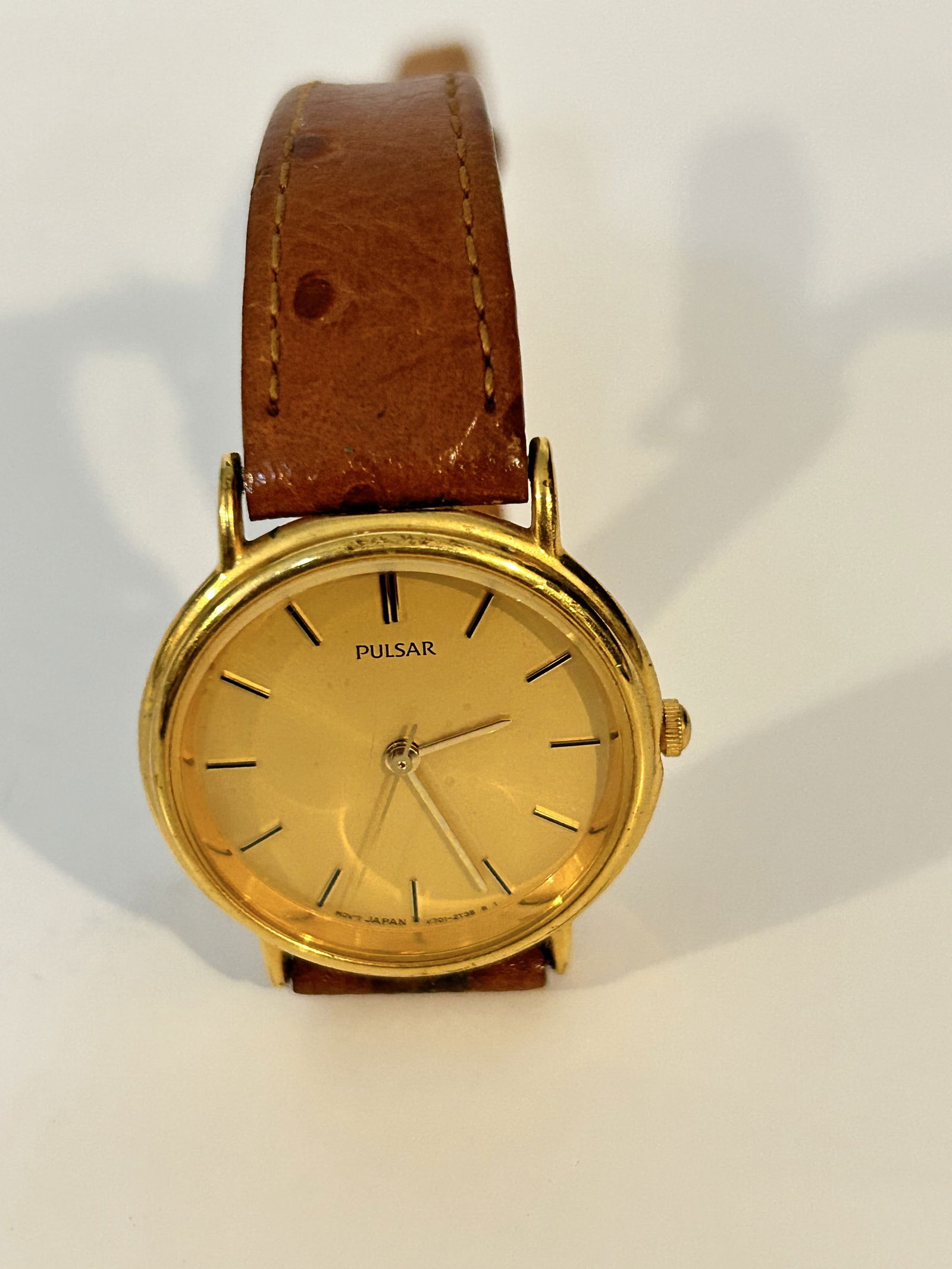 Vintage Seiko Pulsar Watch Men Gold Tone V701-2A30 (1 of 4)