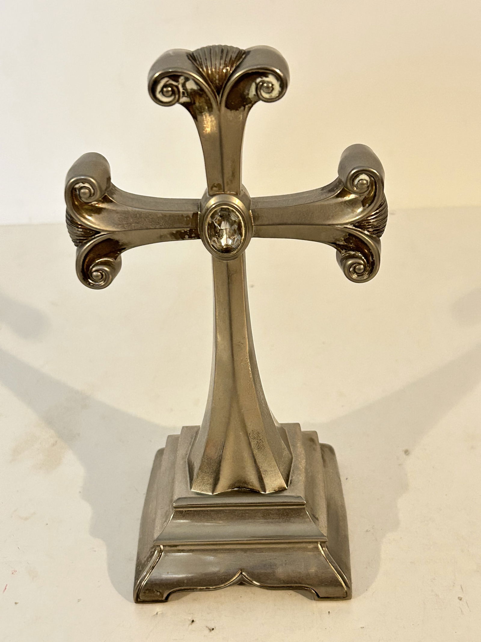 Vintage Lenox Silver Plated standing Cross with Crystal center 8 1/2 x 4 1/2" (1 of 6)