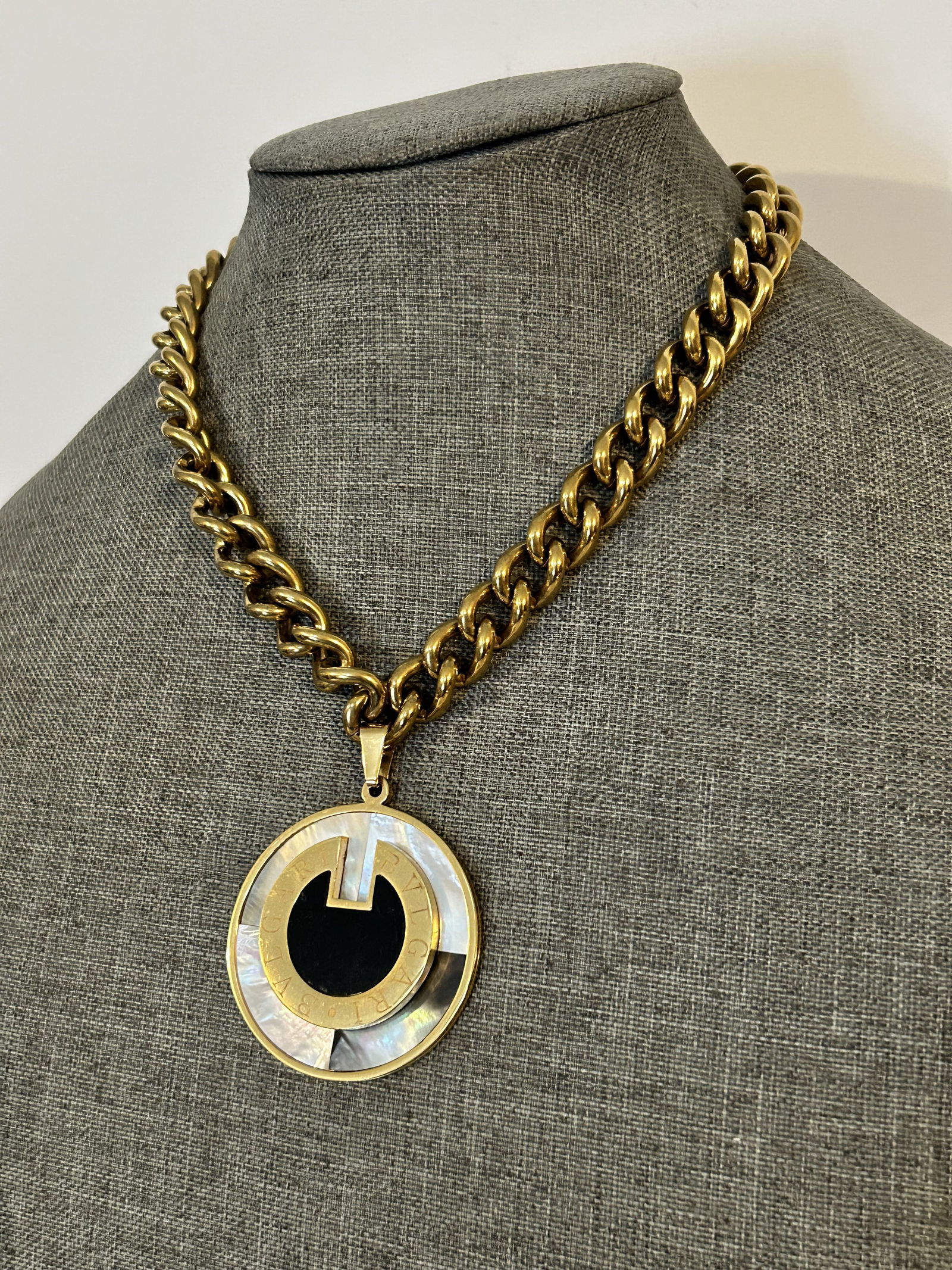 Non authenticated  Bvlgari necklace pendant nice!!! (1 of 5)