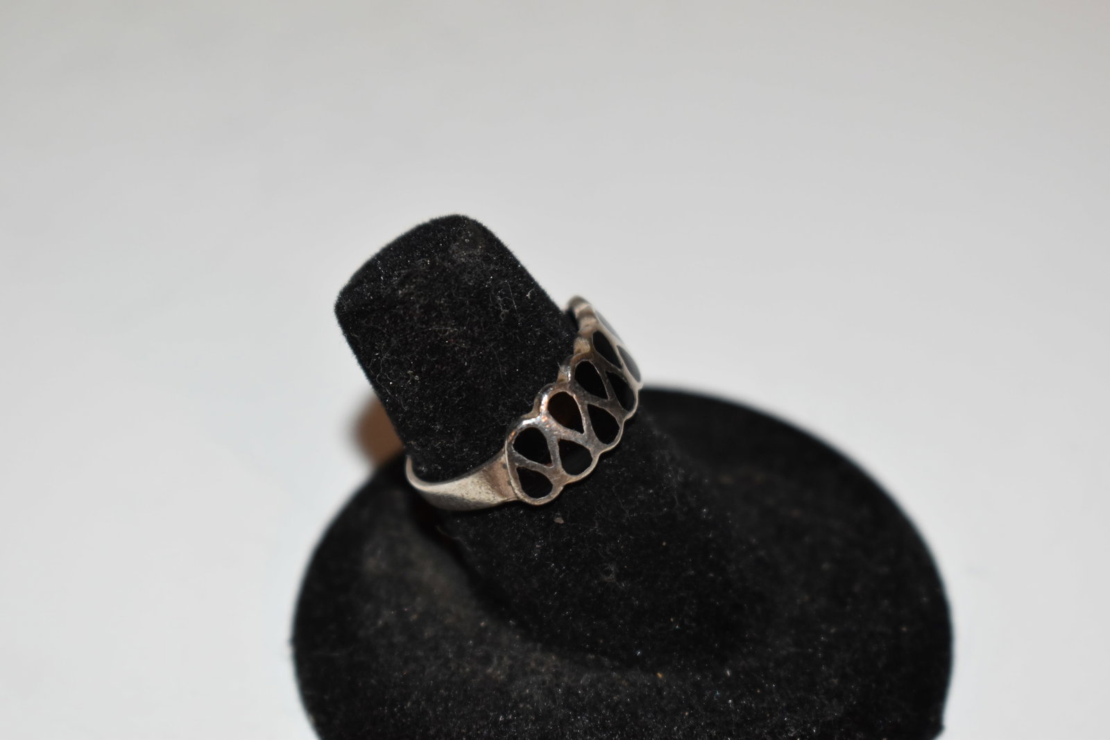 Vintage Sterling Silver Ring Sz 6 (1 of 4)