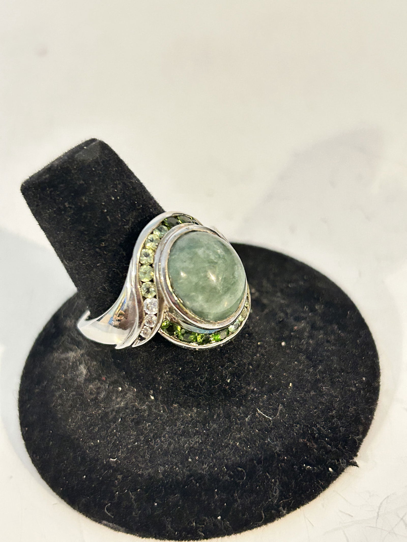 Vintage Sterling Silver Jade gemstone Ring sz 9 (1 of 4)