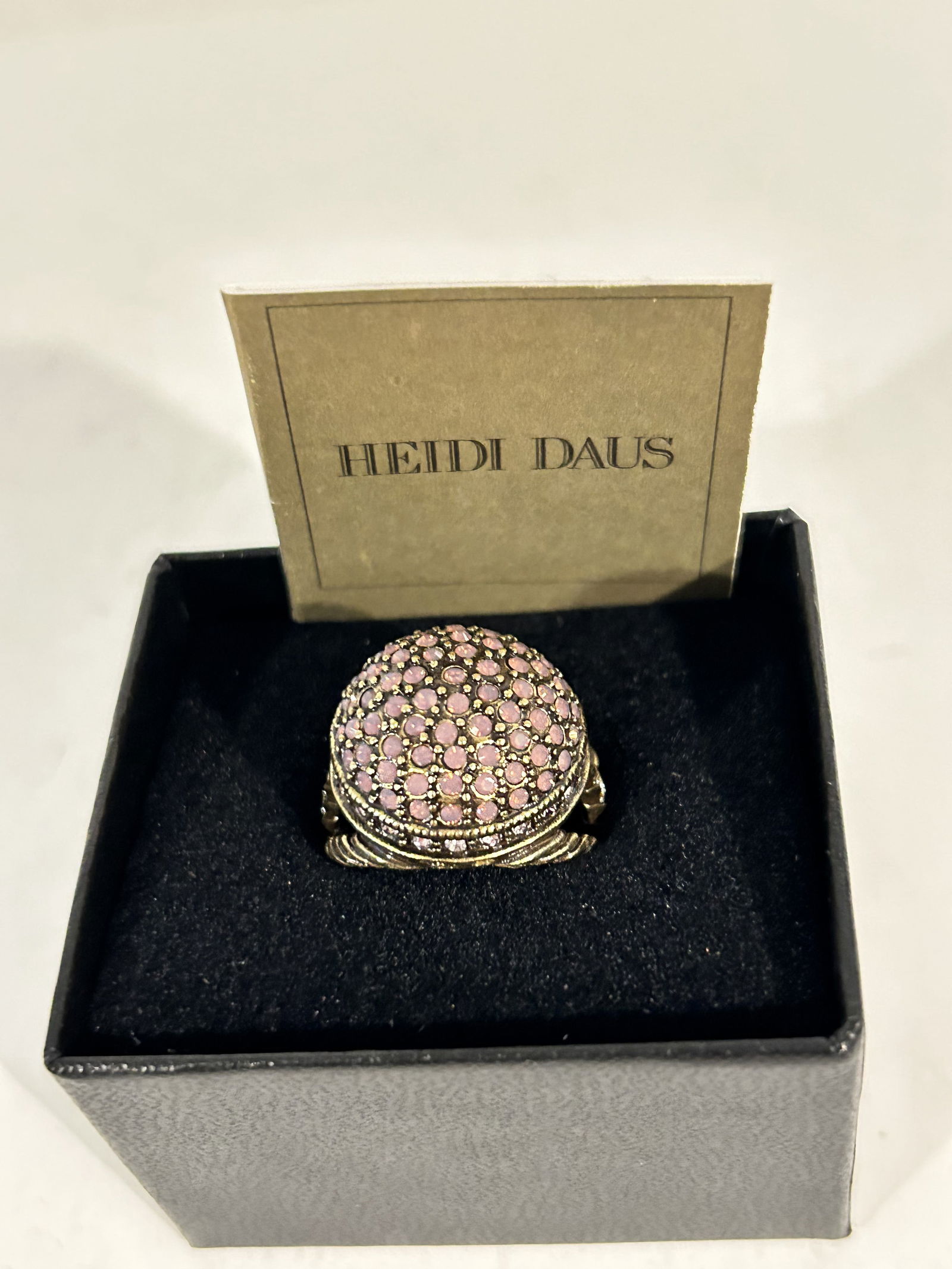 Heidi Daus Dome Statement Ring Size 9 (1 of 7)