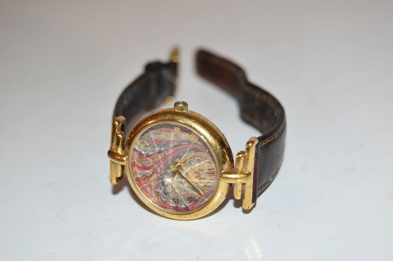 Vintage Fossil Ladies Quartz watch Faceted Prism bevelled Crystal Working PC9266: Vintage Fossil Ladies Quartz watch Faceted Prism bevelled Crystal Working PC9266 Please view all photos as they are part of the description and condition of this Item, Feel free to contact me with que