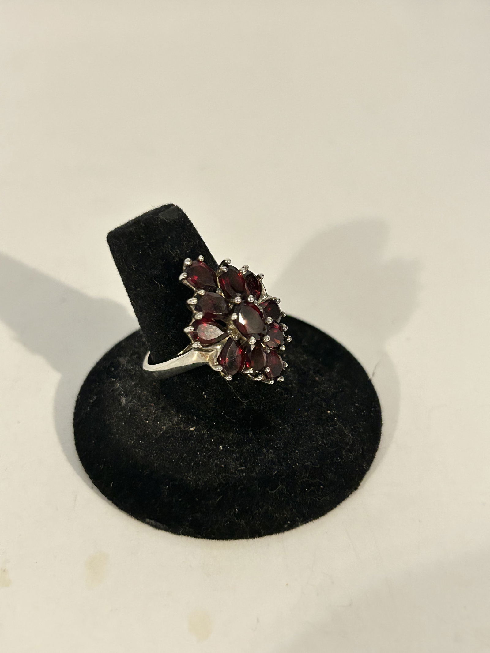 Vintage Sterling Silver amethyst Ring sz 9 (1 of 4)