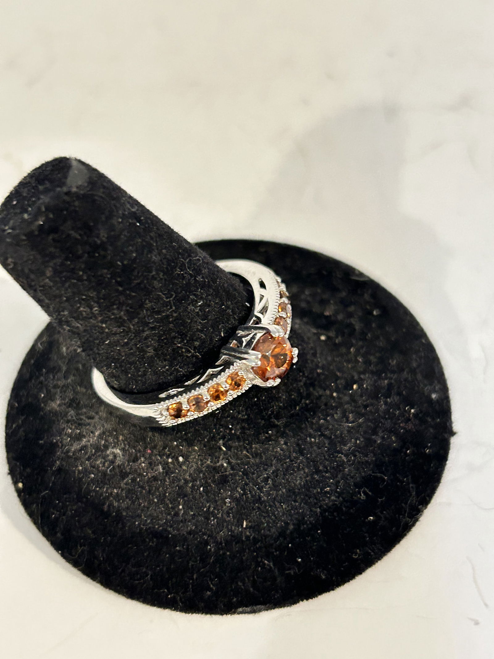 Vintage sterling silver cherry spinel ring sz 9 (1 of 5)