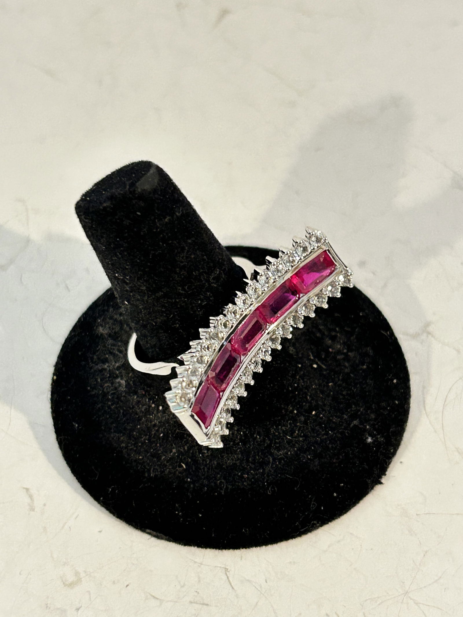 Vintage sterling silver Ruby gemstone ring sz 9 nice!!!! (1 of 5)