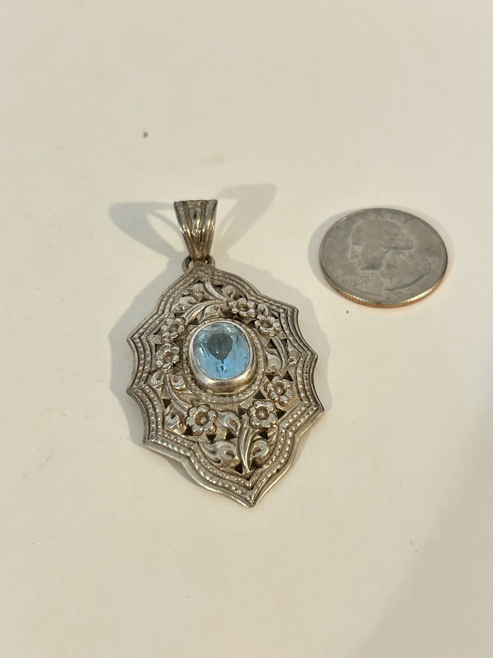 Vintage Sterling Silver D.S topaz gemstone Pendant (1 of 4)