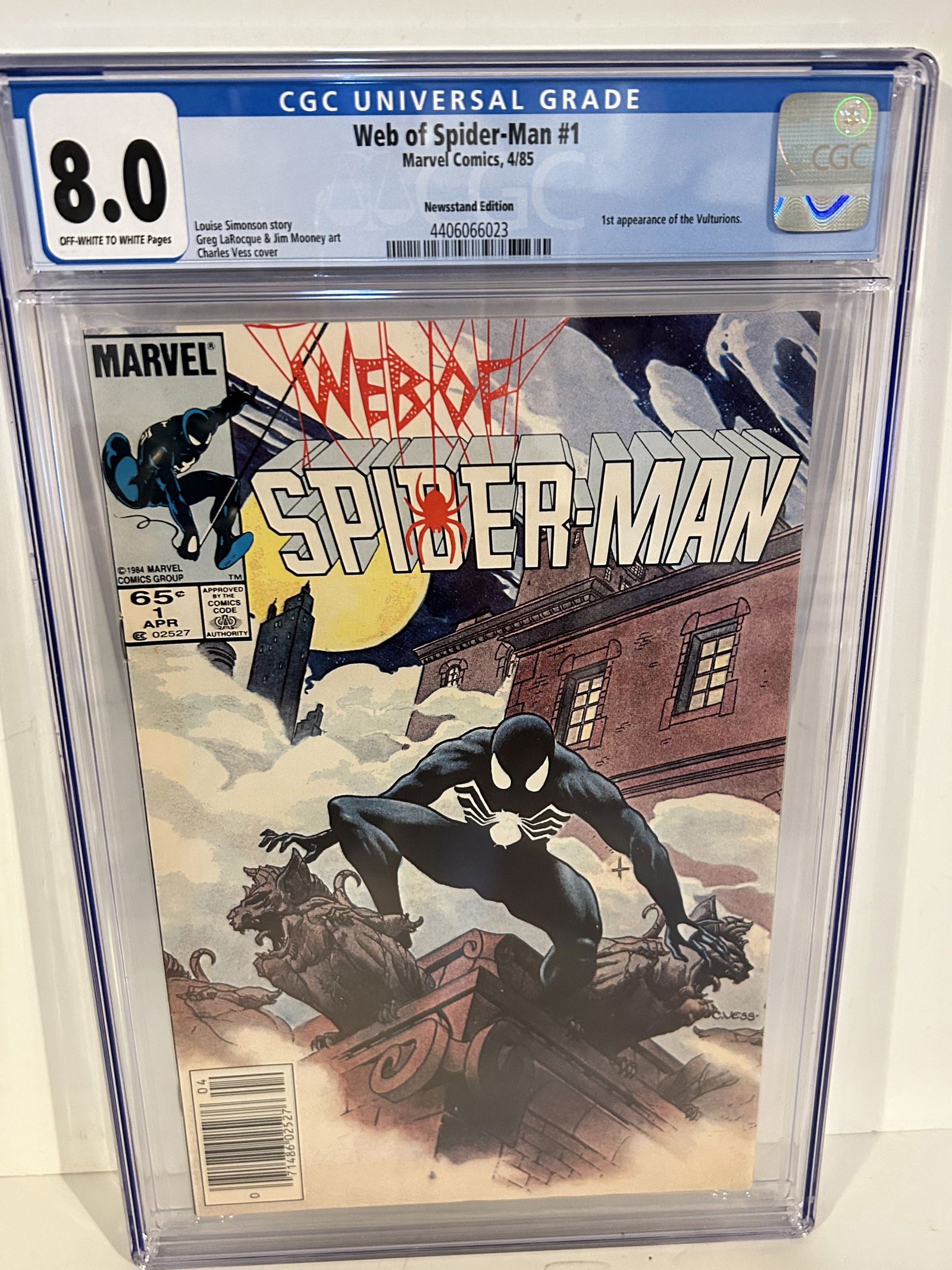 Vintage Comic Book CGC 8.0 web of spider-man # 1 (1 of 2)