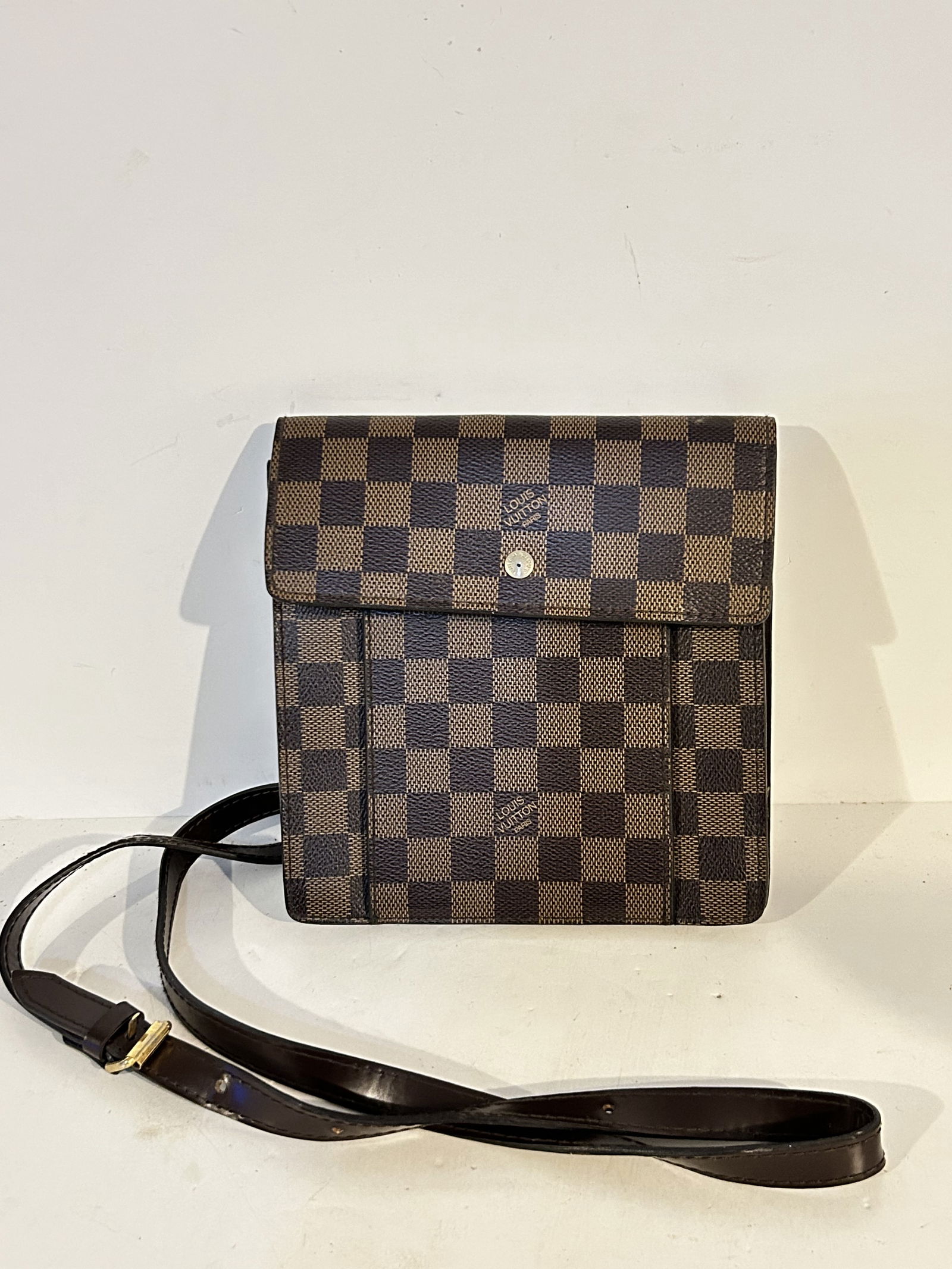 AUTH Louis Vuitton side Pouch Brown Canvas Monogram M45272 (1 of 8)