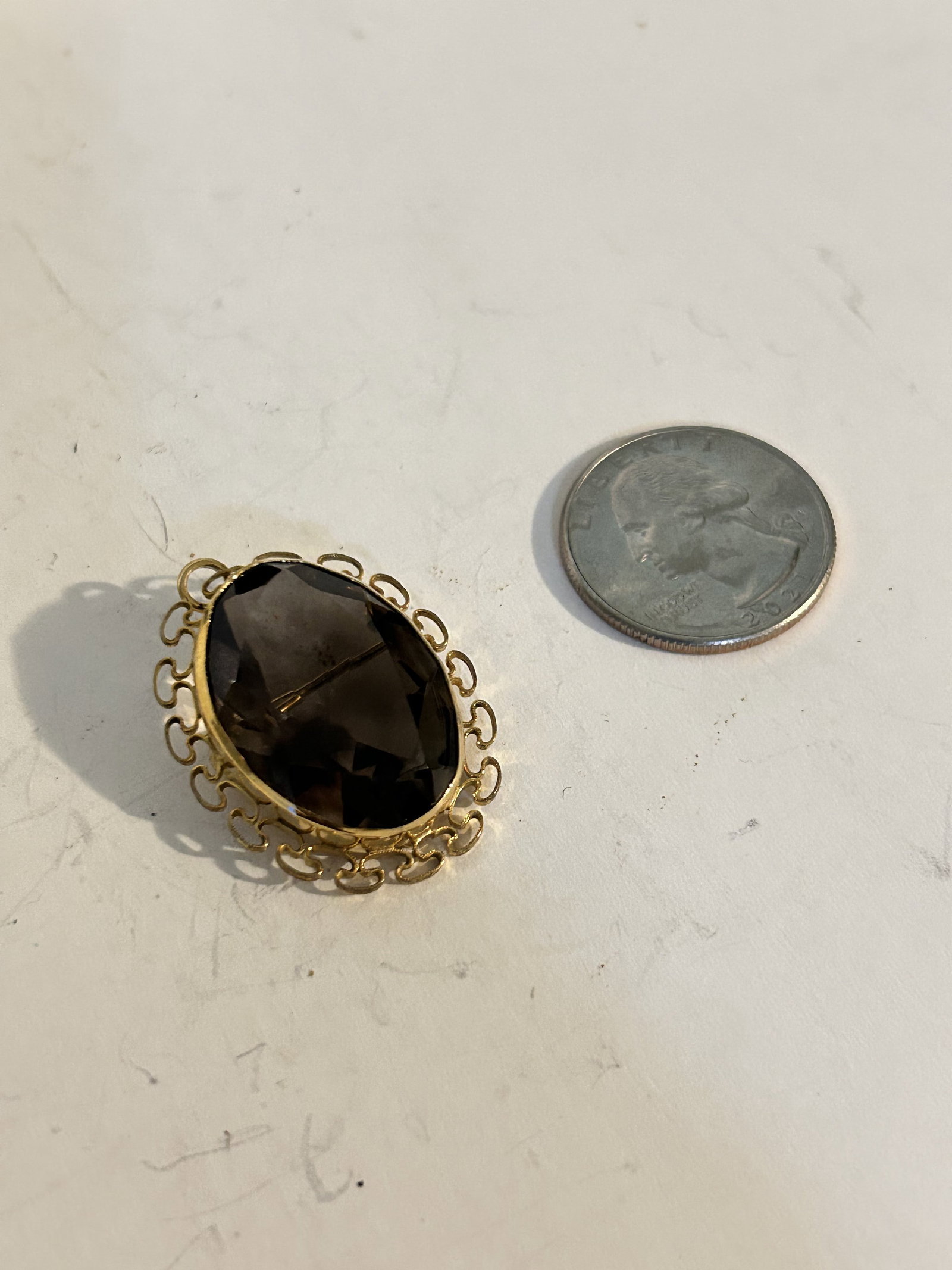 Vintage Carla 14k GF Gold Filled Brooch pendant: Vintage Carla 14k GF Gold Filled Brooch pendant Please view all photos as they are part of the description and condition of this Item, Feel free to contact me with questions or picture requests! Used 
