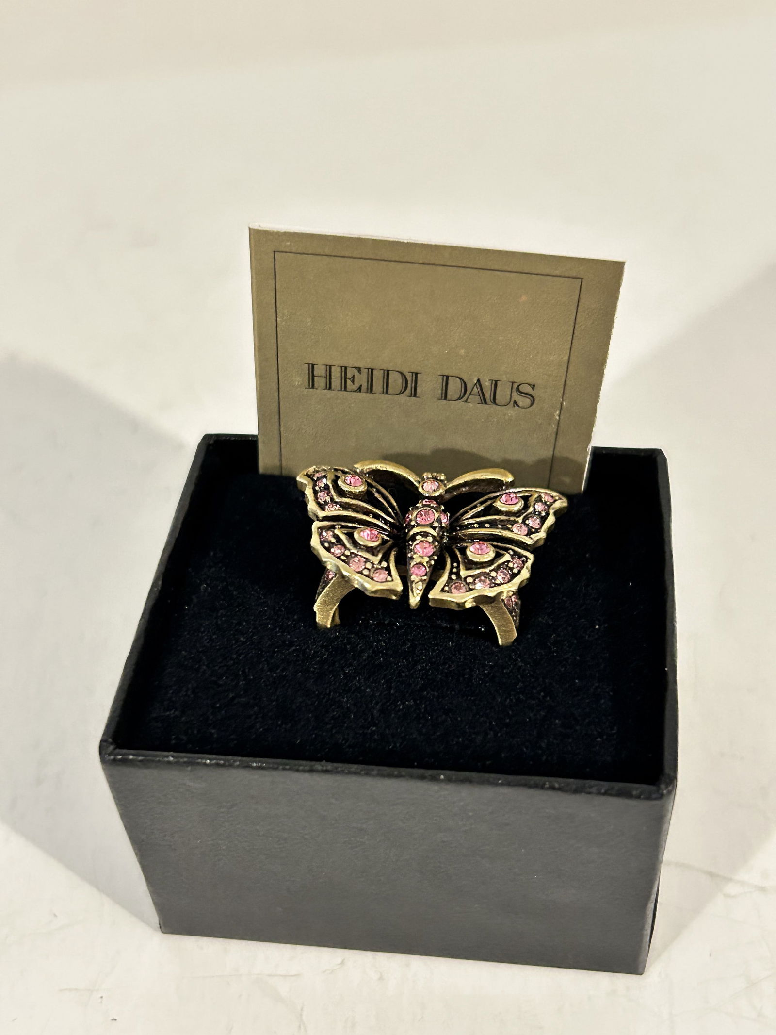 HEIDI DAUS Swarovski Crystals Butterfly Ring Signed sz 8 (1 of 8)
