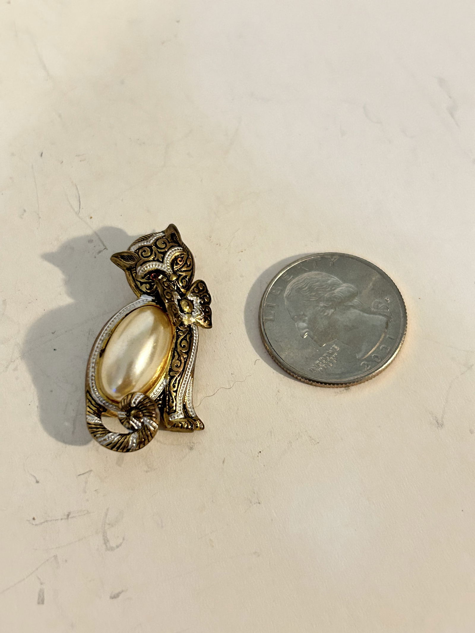Damascene CAT Brooch Pin Cat Gold Toned Signed Spain (1 of 4)