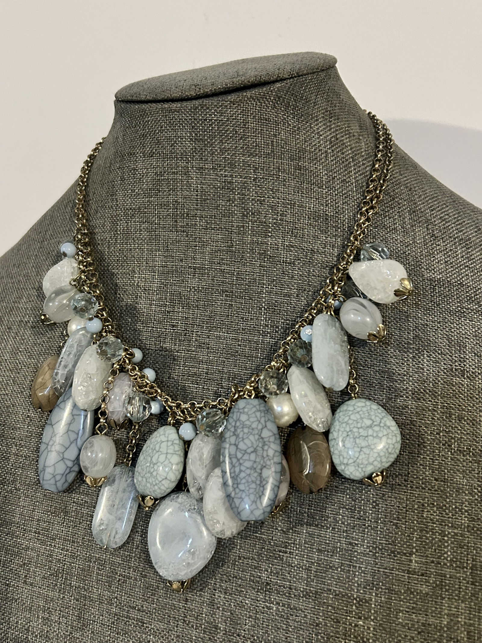 Vintage beaded stone Necklace sz 18" (1 of 4)