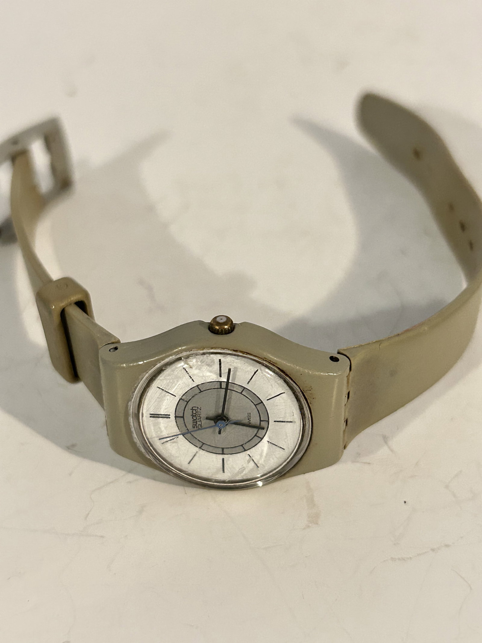 vintage swatch quartz watch works!!!! (1 of 4)