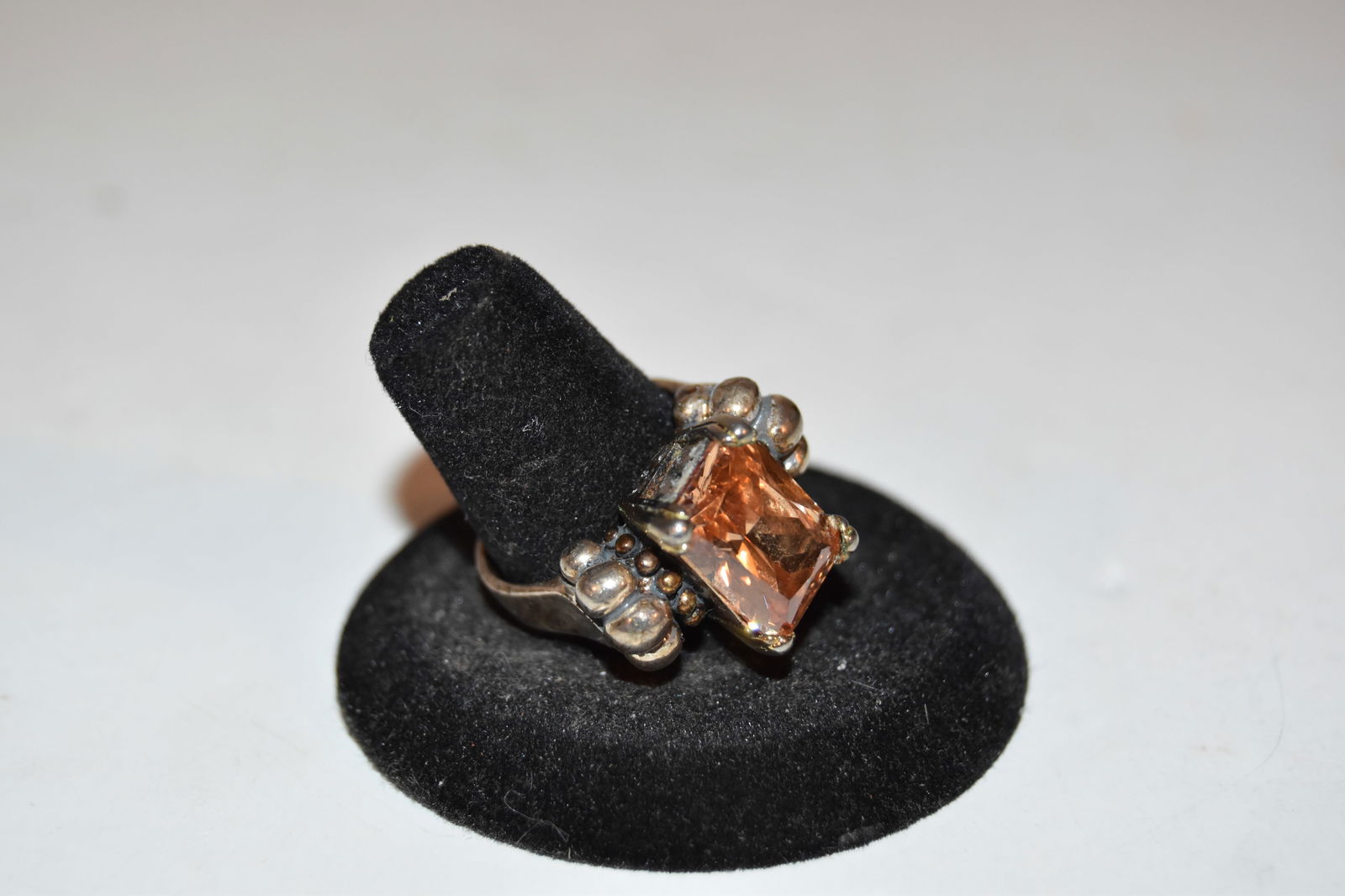 Vintage Sterling Silver CZ Ring sz 8 (1 of 5)