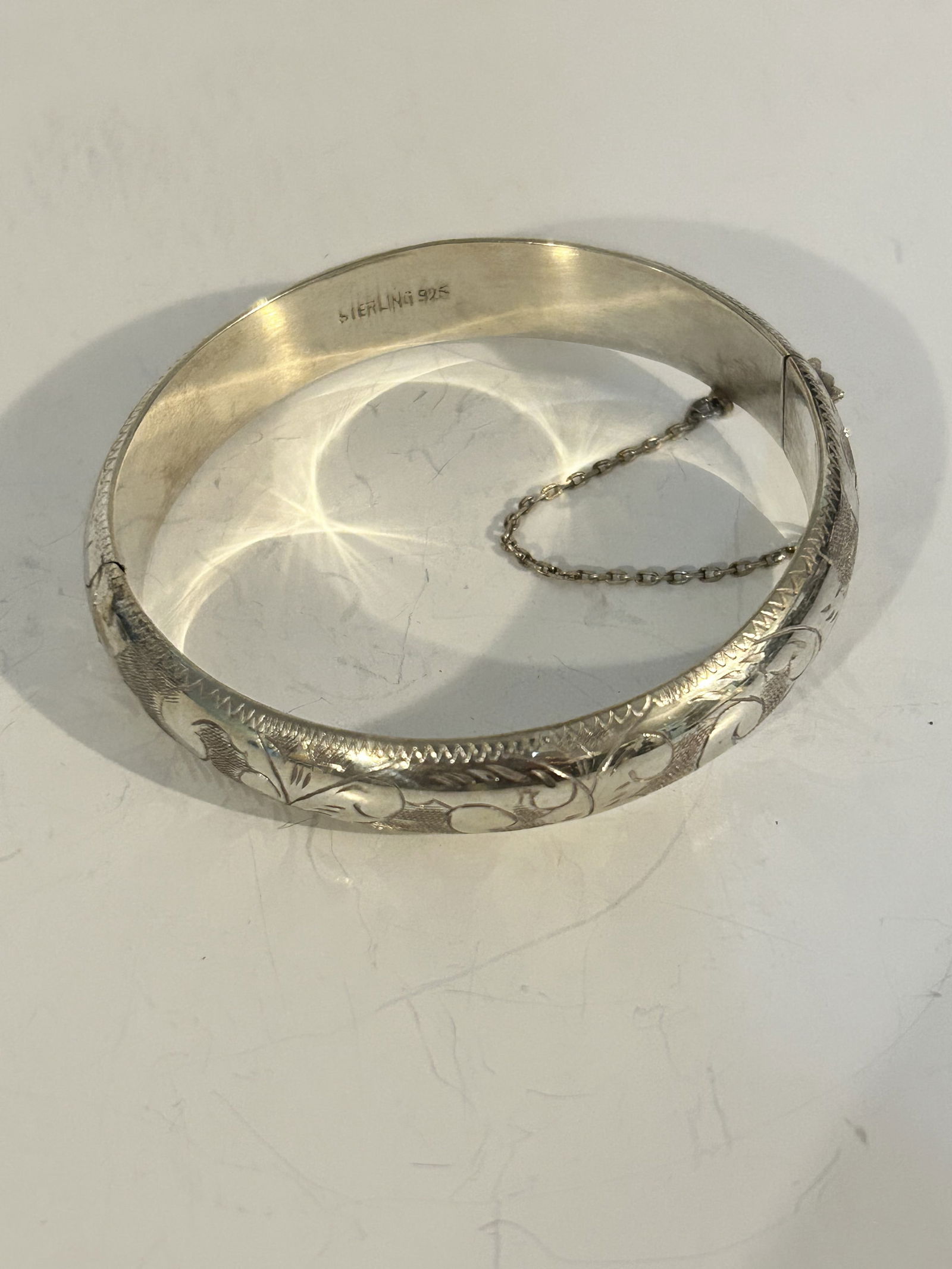 Vintage Navajo Carved Sterling Silver Domed Cuff hinged Bracelet 8" (1 of 6)