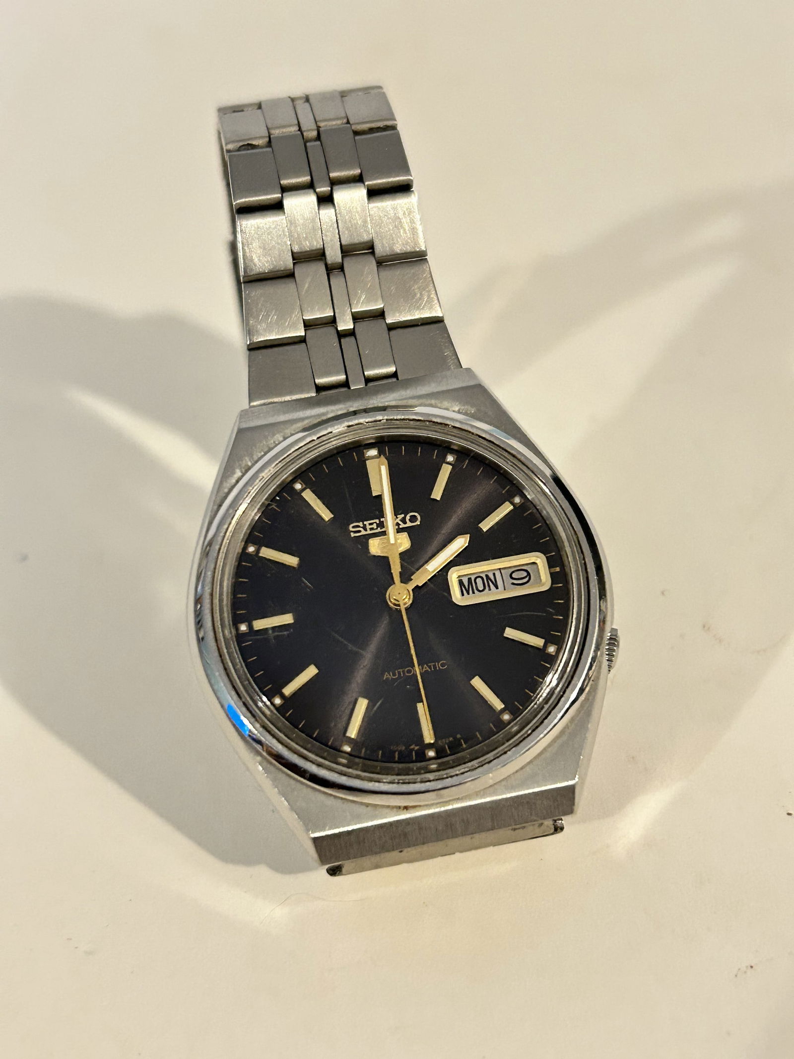 Vintage Seiko 5 Automatic Men's Watch 7009 works great!!!! (1 of 5)