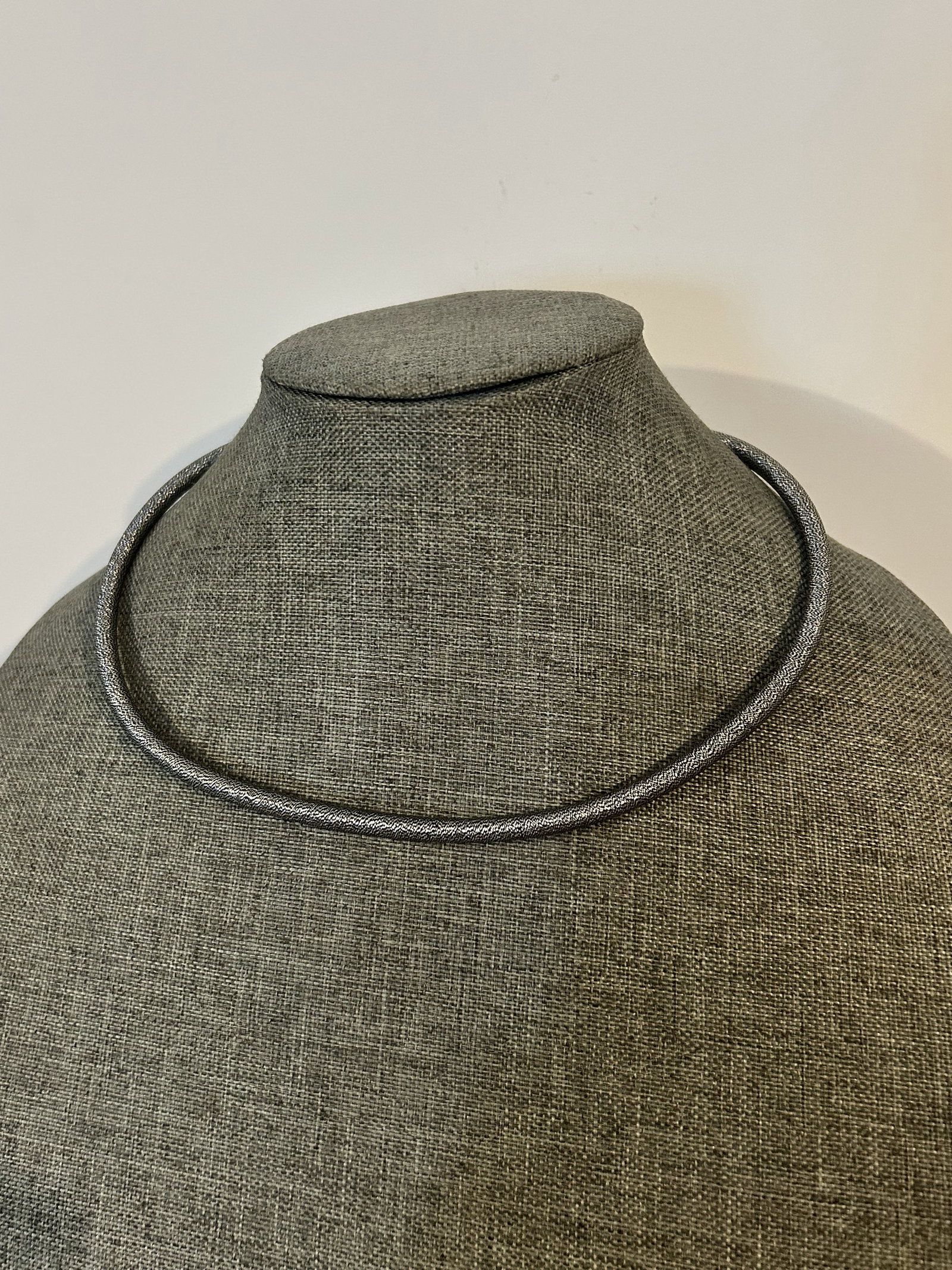 Vintage Sterling Silver Sajen Necklace sz 12" choker: Vintage Sterling Silver Sajen Necklace sz 12" choker Please view all photos as they are part of the description and condition of this Item, Feel free to contact me with questions or picture requests! 