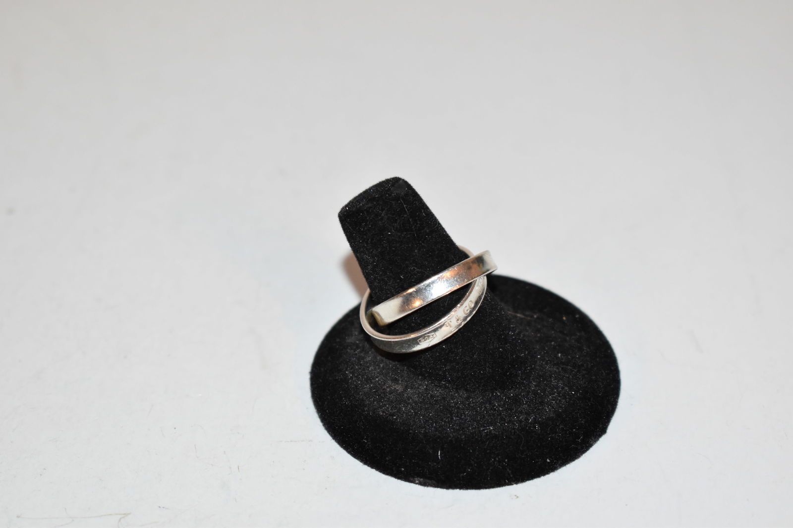 Tiffany & Co. Tiffany 1837 Interlocking Circles Ring 925 Sterling Silver Ring sz 8 (1 of 3)