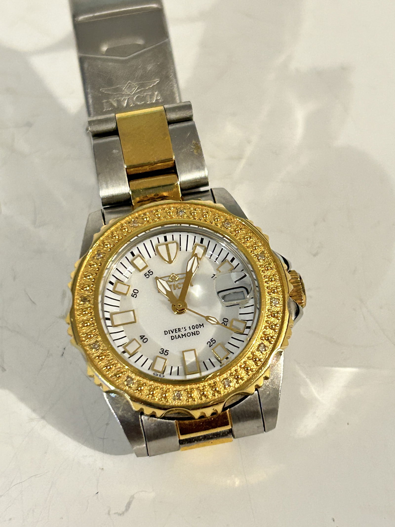 Invicta Angel Lady Model 0244 - Ladies Watch Quartz WORKS GREAT!!!: Invicta Angel Lady Model 0244 - Ladies Watch Quartz WORKS GREAT!!! Please view all photos as they are part of the description and condition of this Item, Feel free to contact me with questions or pict