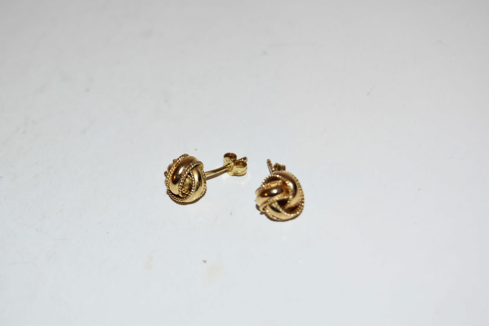 Vintage Sterling Silver Vermeal post Earrings (1 of 3)