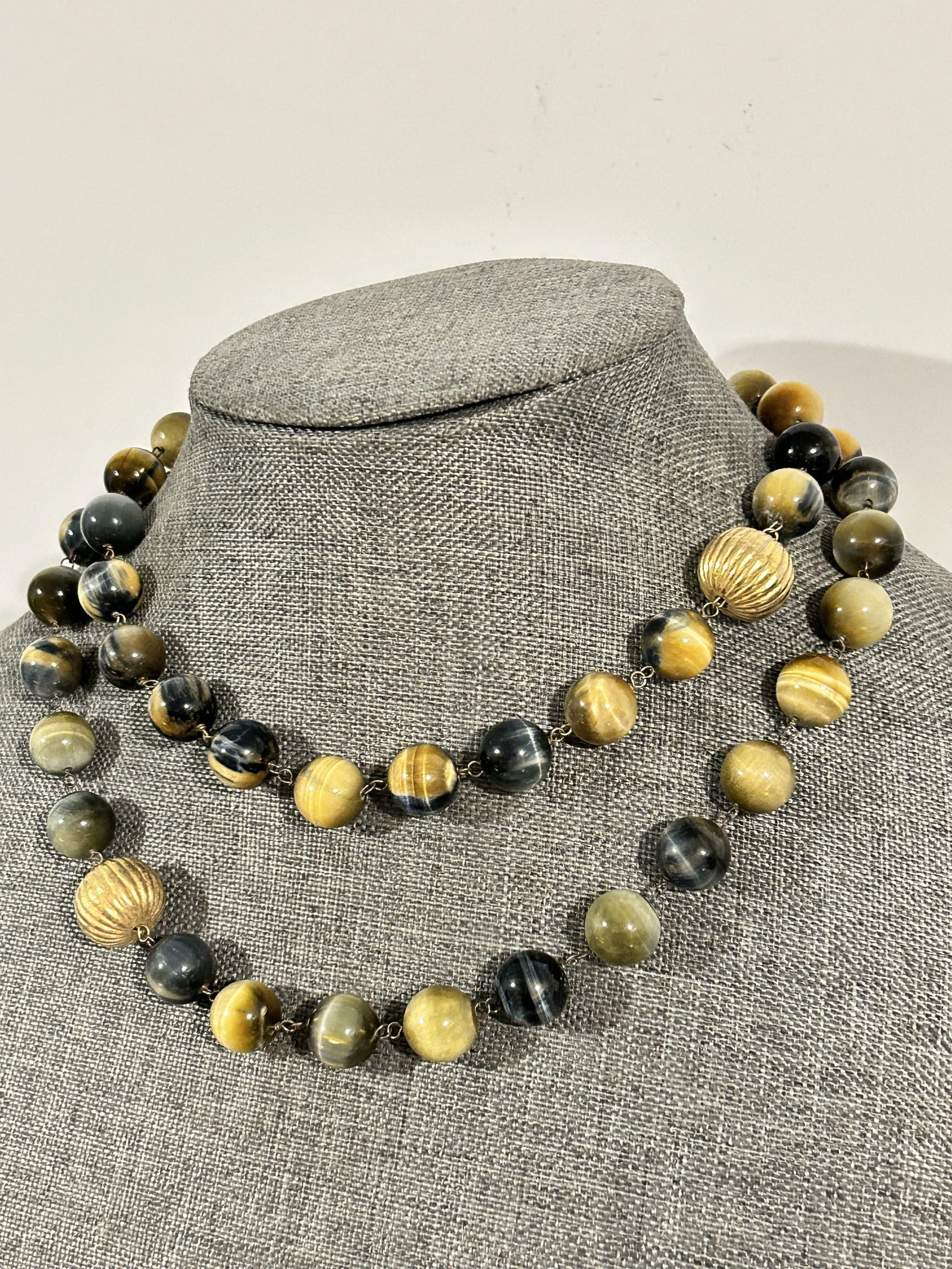 Rarities Tigers Eye Beaded Sterling Silver necklace 34": Rarities Tigers Eye Beaded Sterling Silver necklace 34" Please view all photos as they are part of the description and condition of this Item, Feel free to contact me with questions or picture request