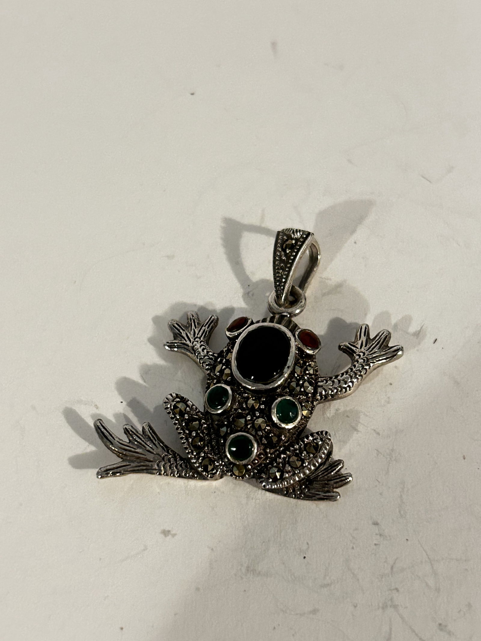 Vintage Sterling Silver gemstone frog Pendant (1 of 5)